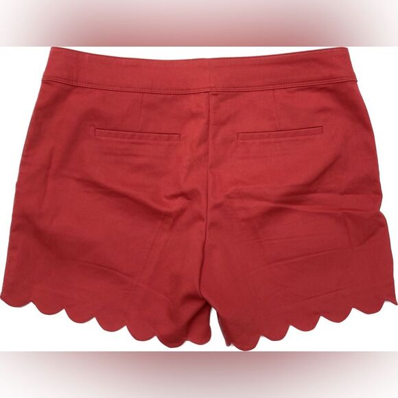 The Limited Red Scalloped Shorts SZ 14 Red Pockets Summer Spring Stretch Preppy - Picture 2 of 8